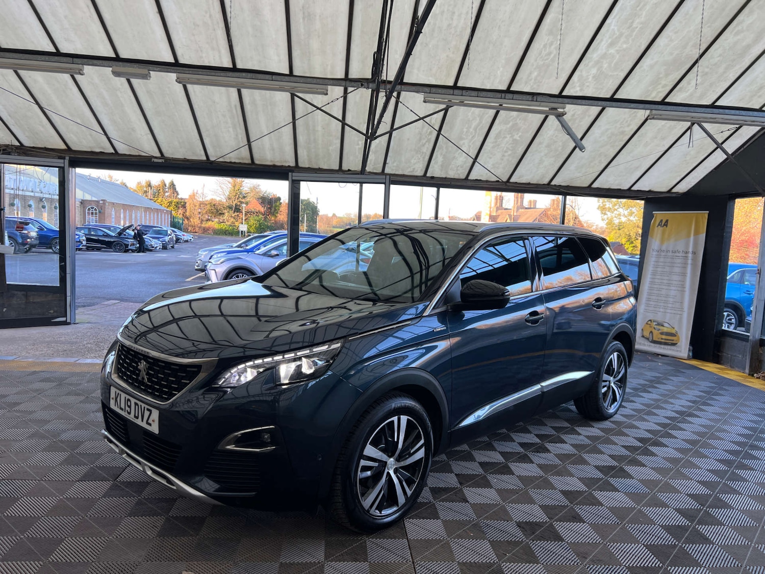 Used Peugeot 5008 2019 for sale - 76699705: Photo 4