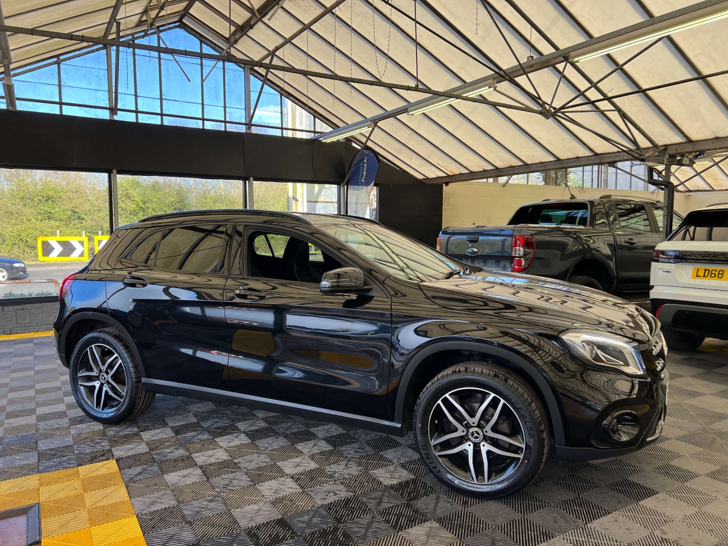 Used Mercedes-Benz GLA 2019 for sale - 78025285: Photo 3