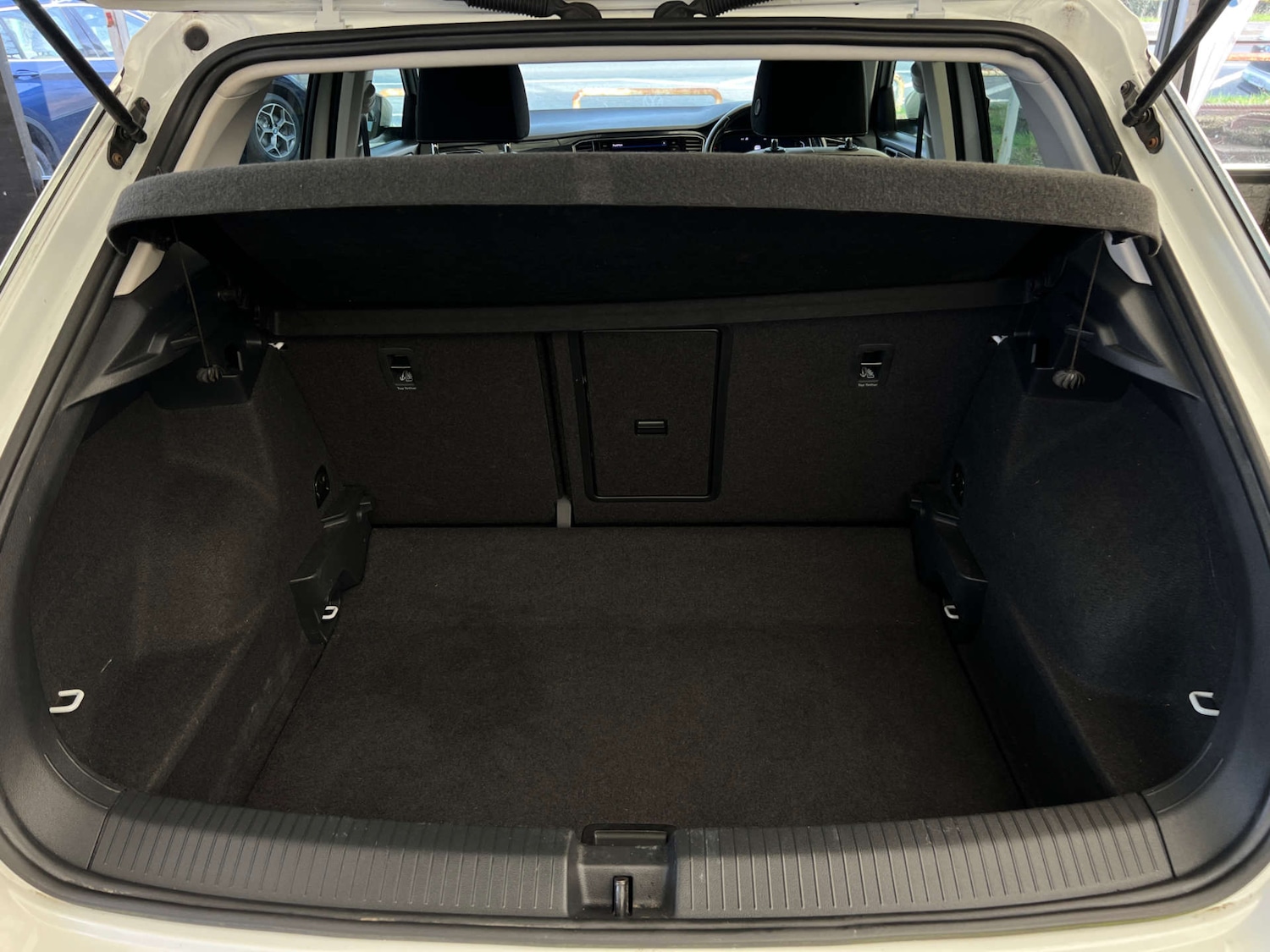 Used Volkswagen T-Roc 2018 for sale - 77766913: Photo 21