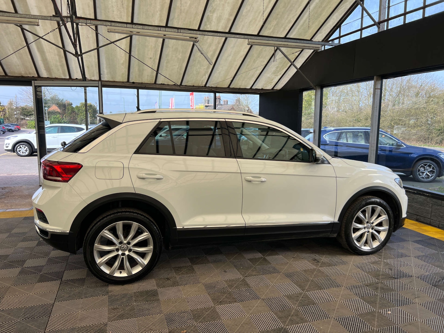 Used Volkswagen T-Roc 2018 for sale - 77766913: Photo 7