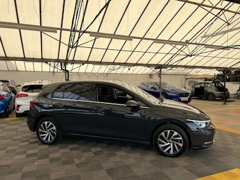 Used Volkswagen Golf 2023 for sale - 79586163: Photo
