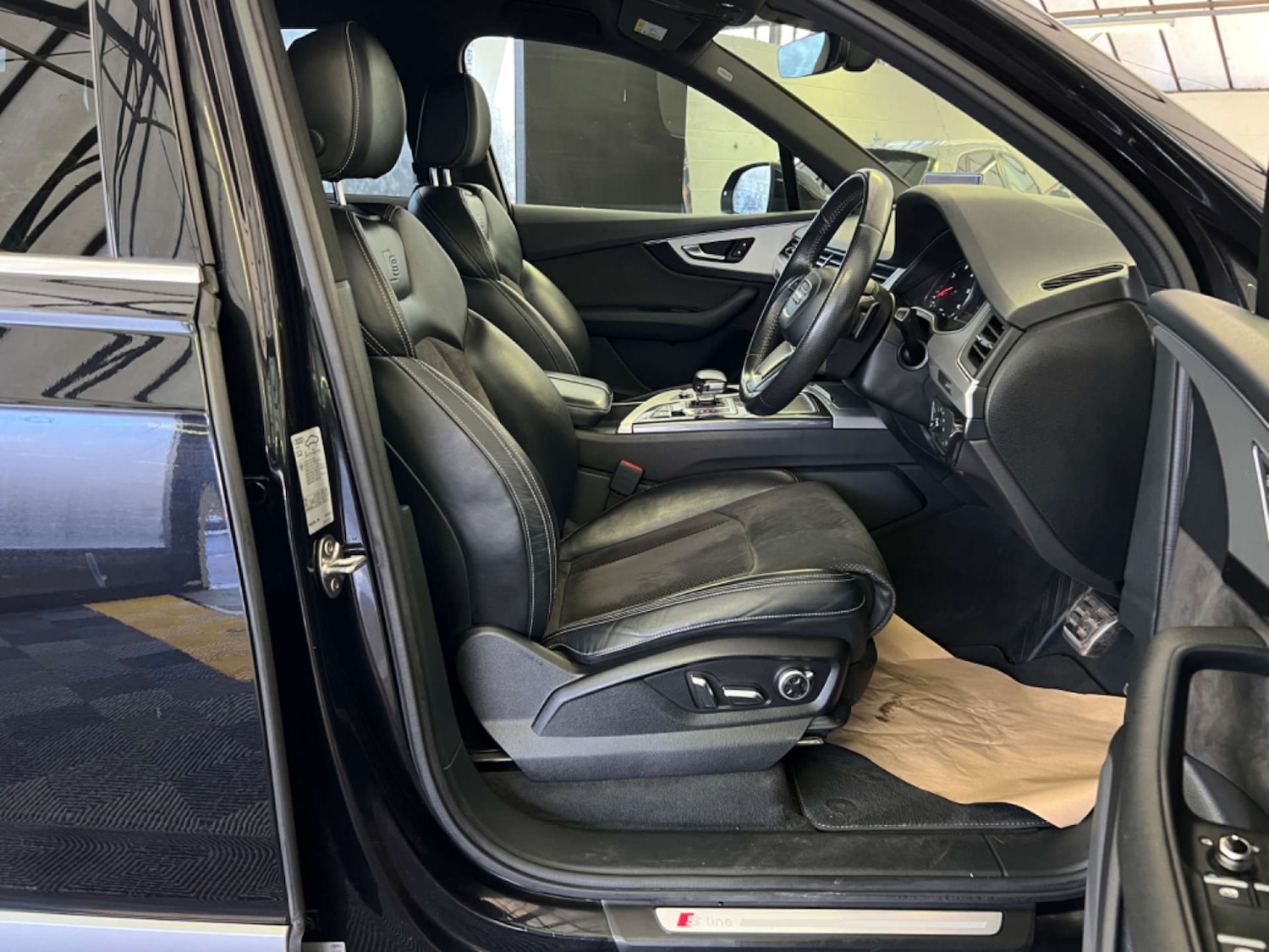 Used Audi Q7 2017 for sale - 77535145: Photo 12