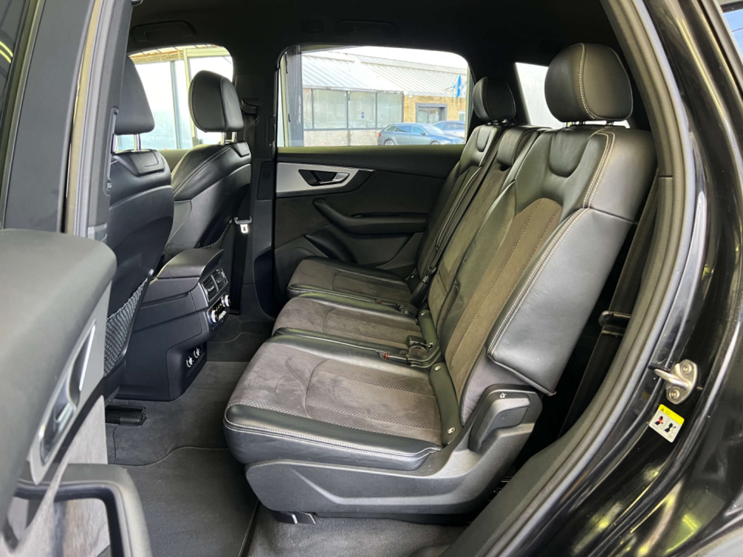 Used Audi Q7 2017 for sale - 77535145: Photo 37