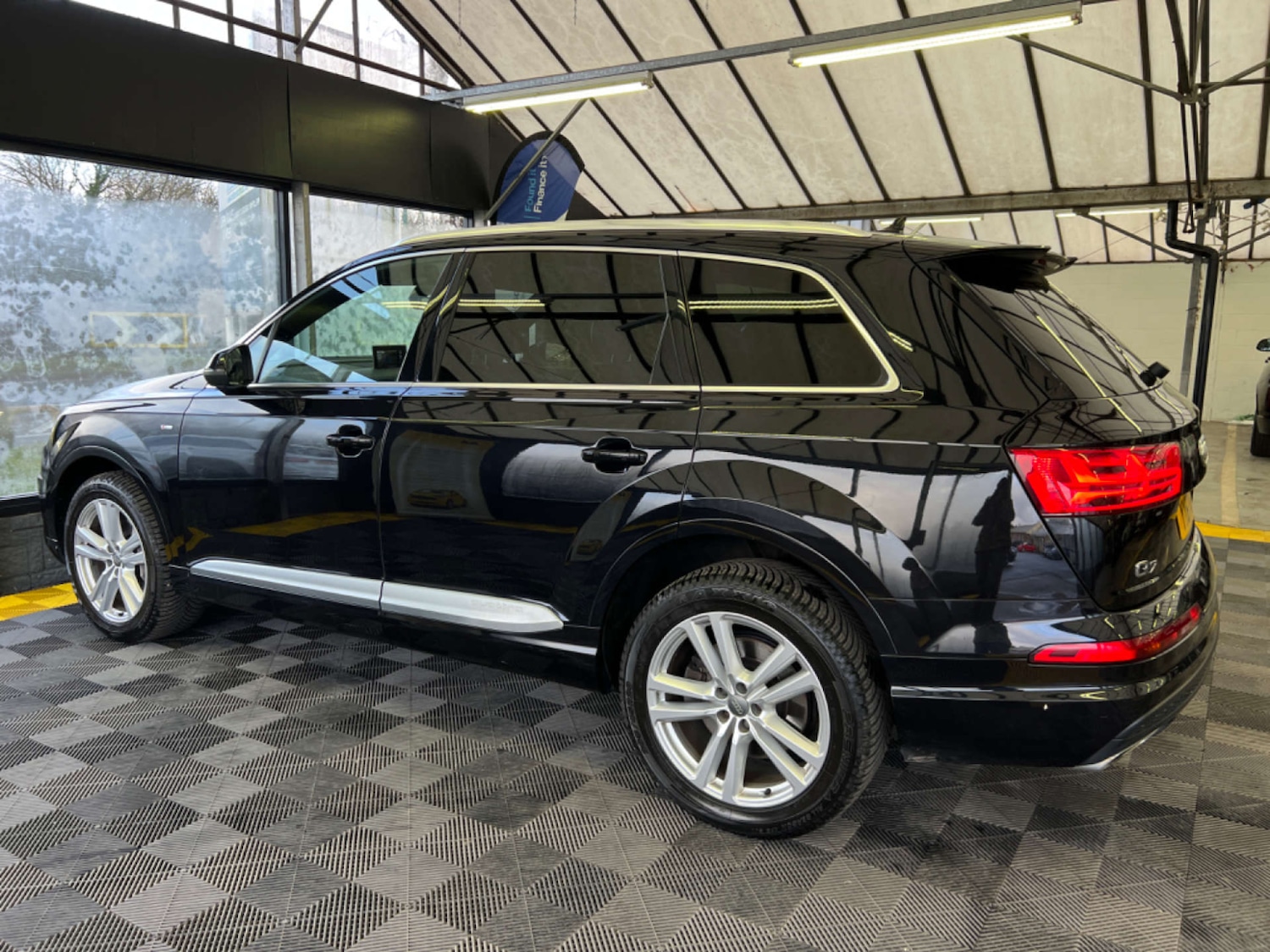 Used Audi Q7 2017 for sale - 77535145: Photo 7