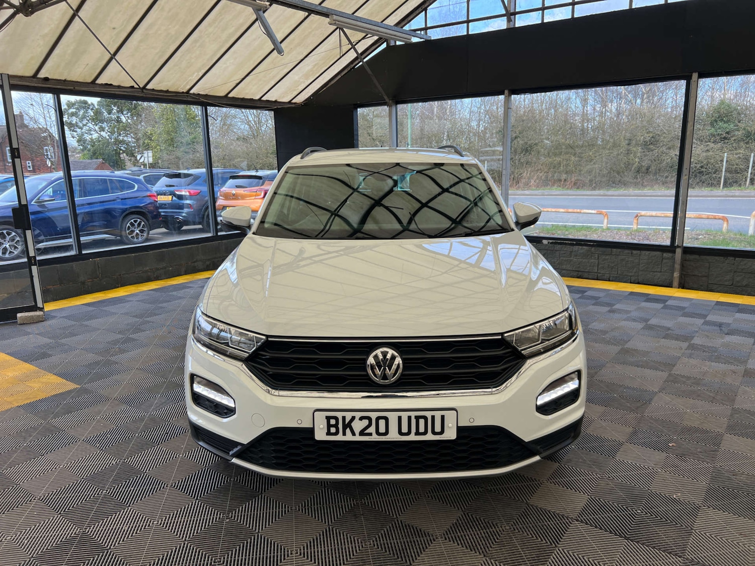 Used Volkswagen T-Roc 2020 for sale - 77721666: Photo 3