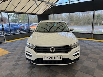Used Volkswagen T-Roc 2020 for sale - 77721666: Photo