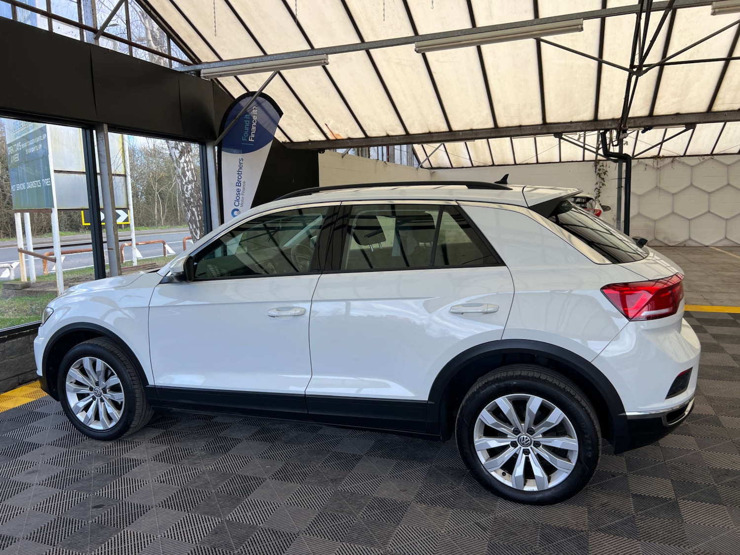 Used Volkswagen T-Roc 2020 for sale - 77721666: Photo 7