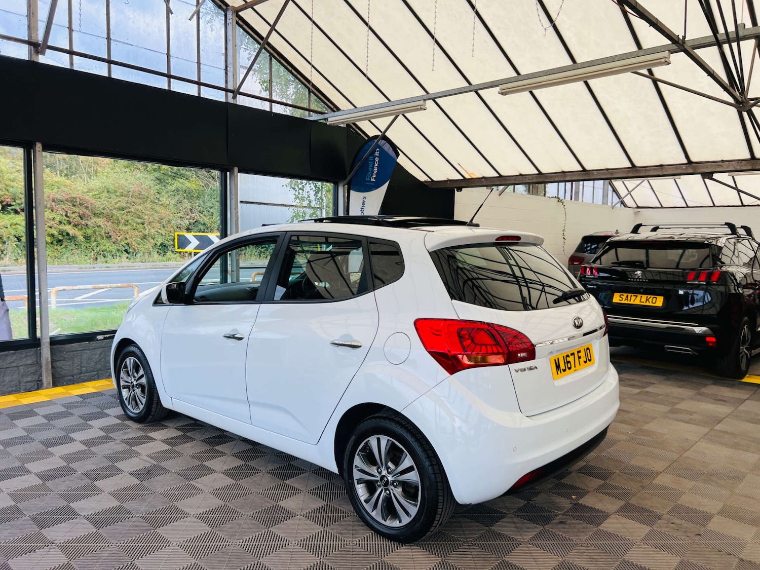 Used Kia Venga 2017 for sale - 77581145: Photo 6