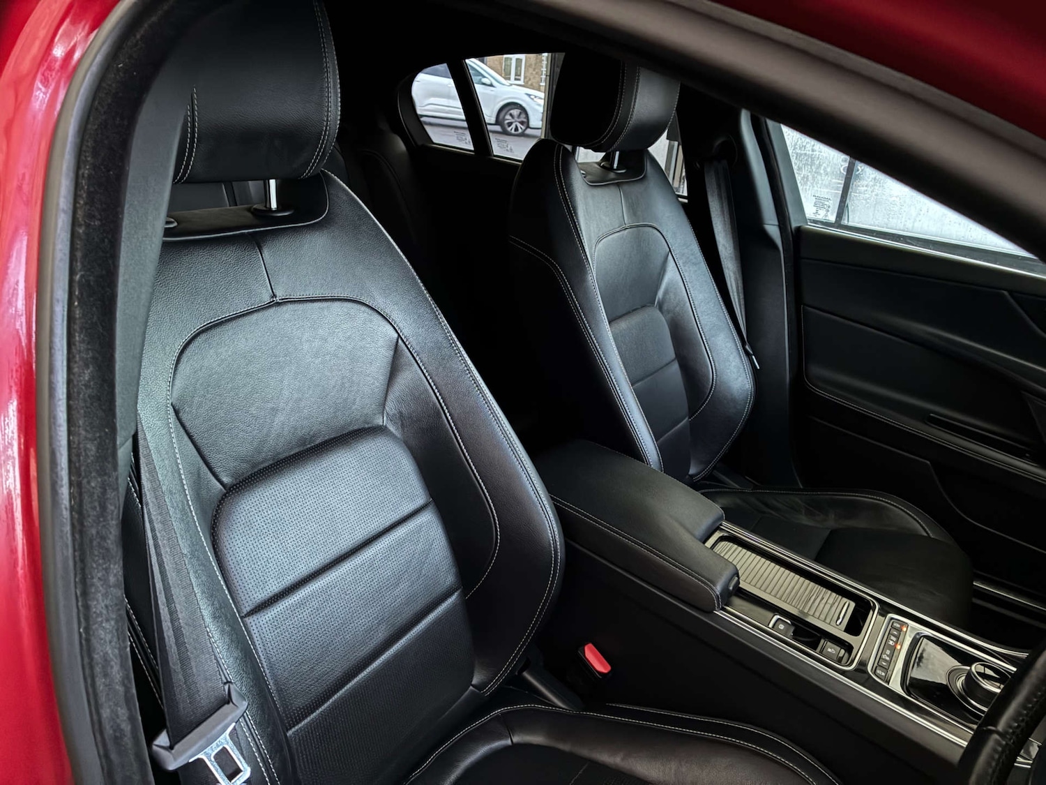 Used Jaguar XE 2019 for sale - 77240430: Photo 11