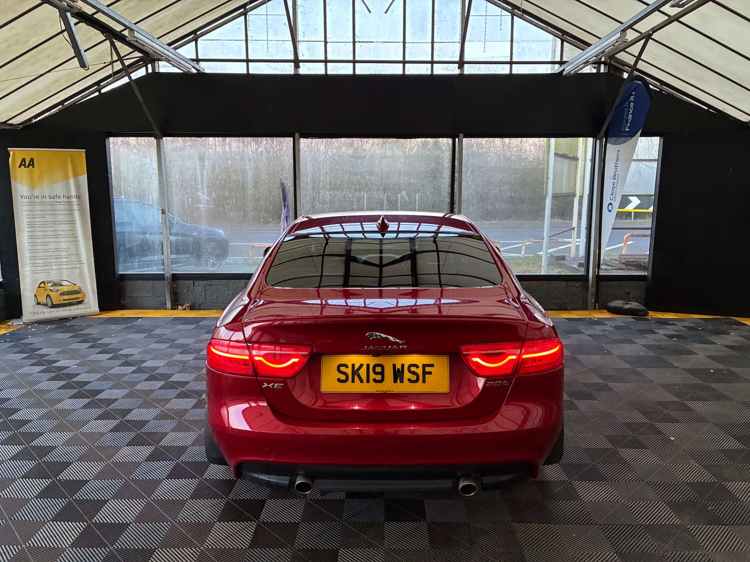 Used Jaguar XE 2019 for sale - 77240430: Photo 7