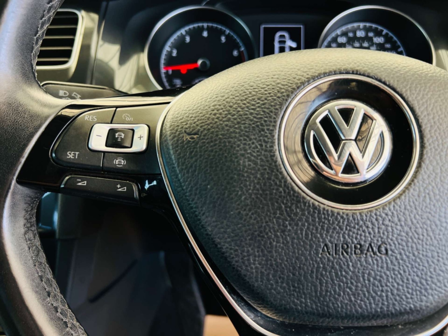 Used Volkswagen Golf 2019 for sale - 76277803: Photo 18