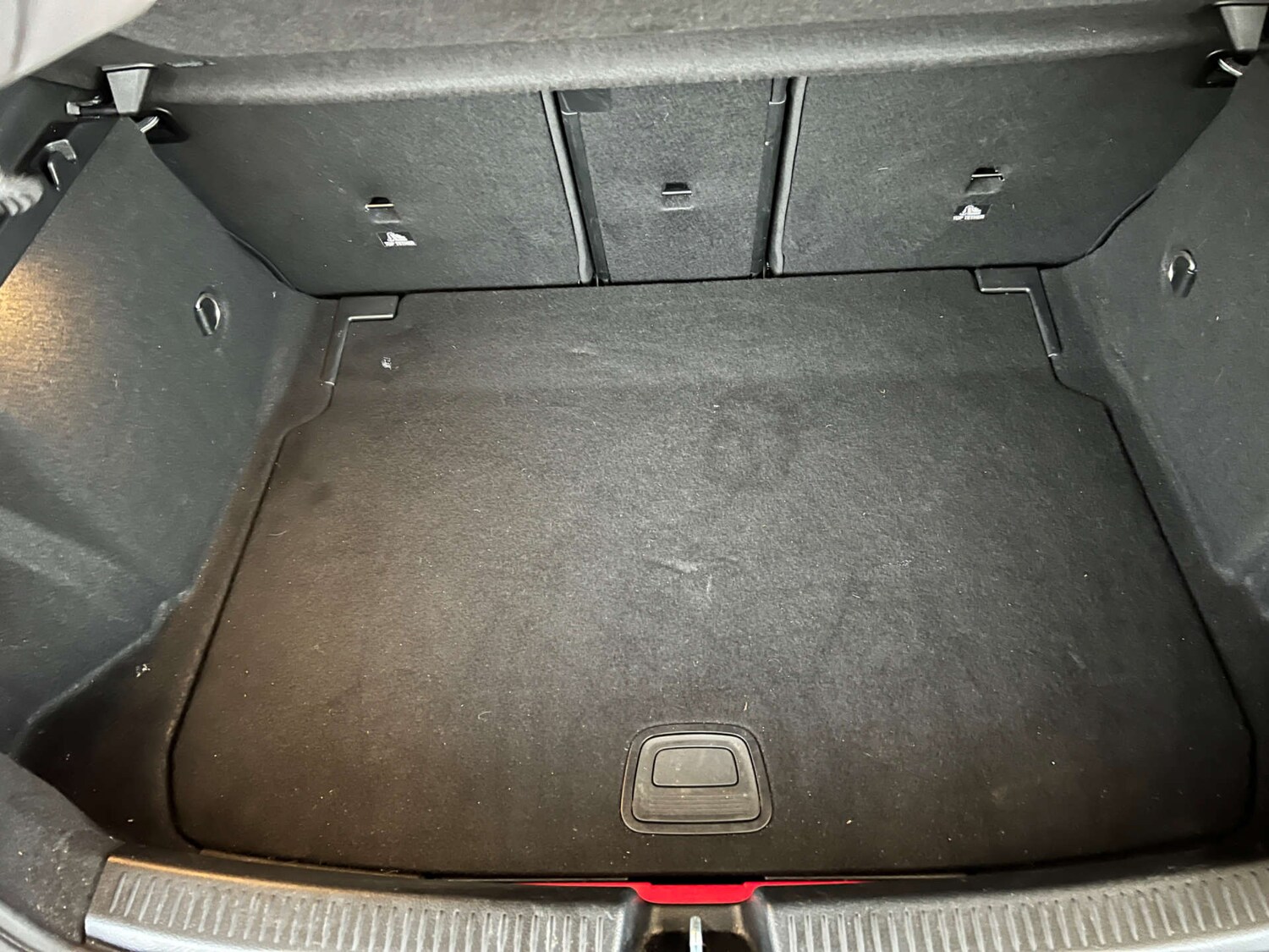 Used Mercedes-Benz A-Class 2018 for sale - 76940210: Photo 30