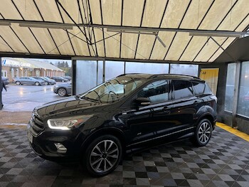 Used Ford Kuga 2017 for sale - 77022663: Photo