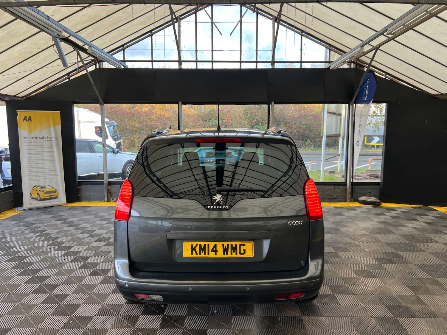 Used Peugeot 5008 2014 for sale - 76509356: Photo 6