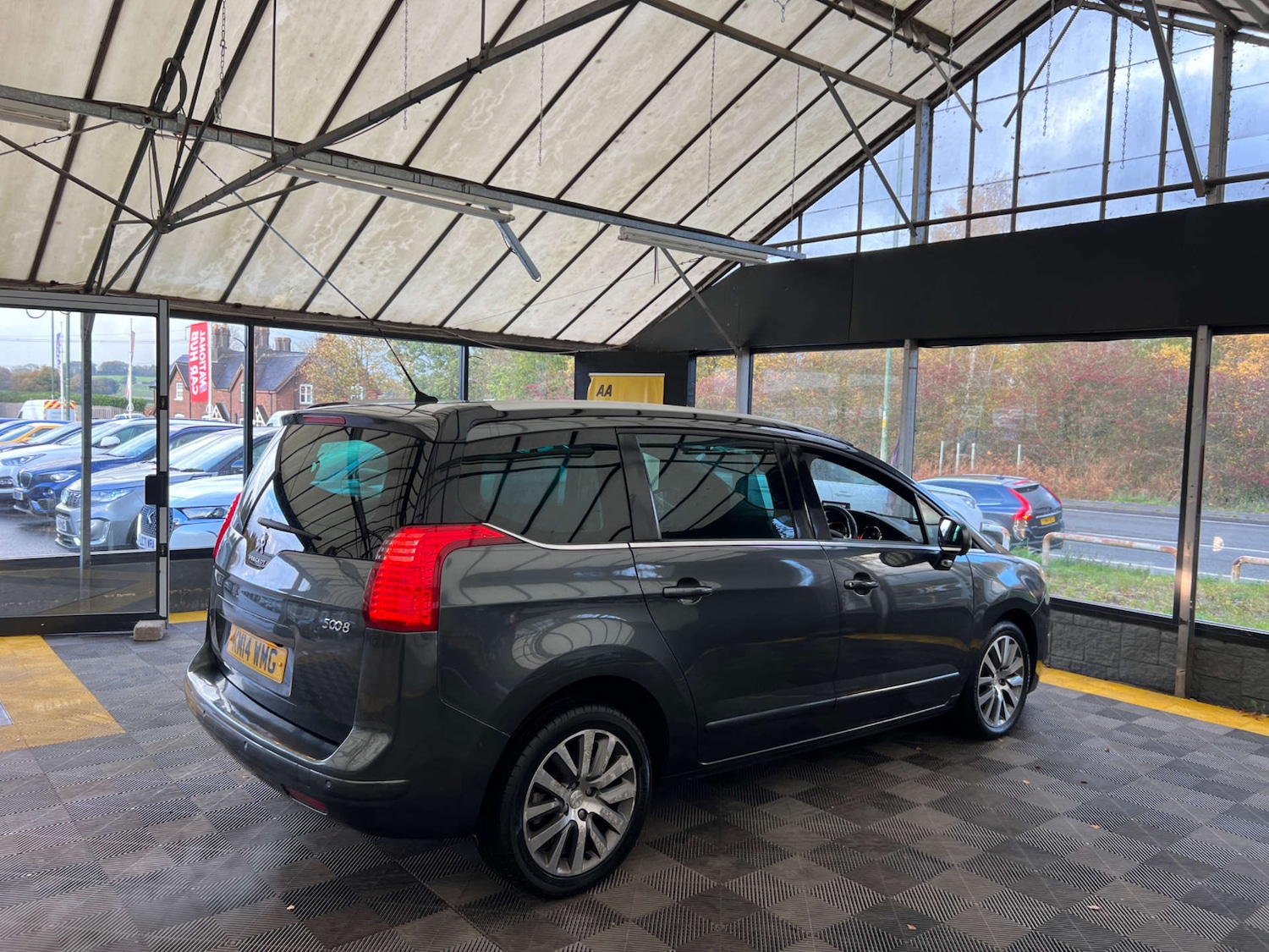 Used Peugeot 5008 2014 for sale - 76509356: Photo 7