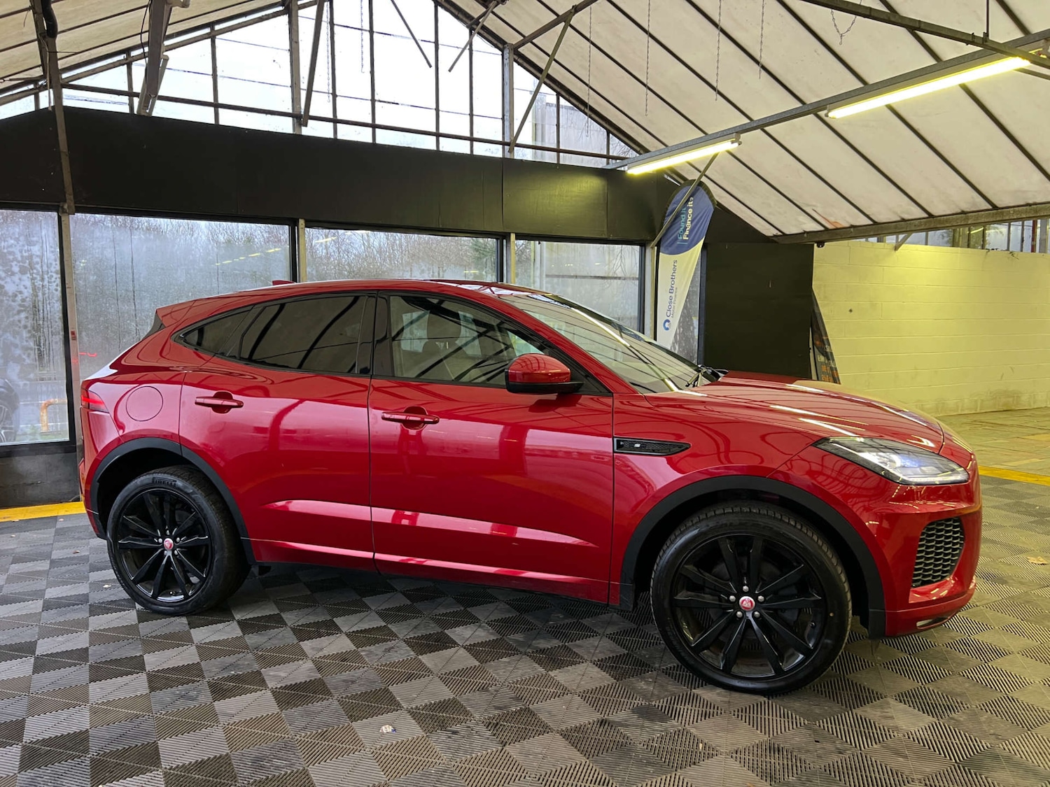 Used Jaguar E-Pace 2019 for sale - 77370975: Photo 3