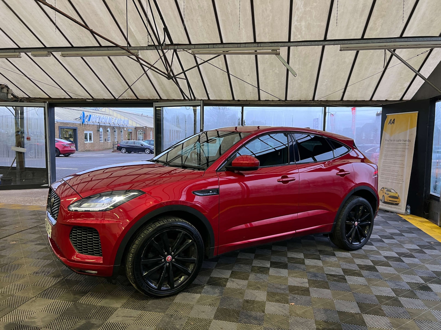 Used Jaguar E-Pace 2019 for sale - 77370975: Photo 5