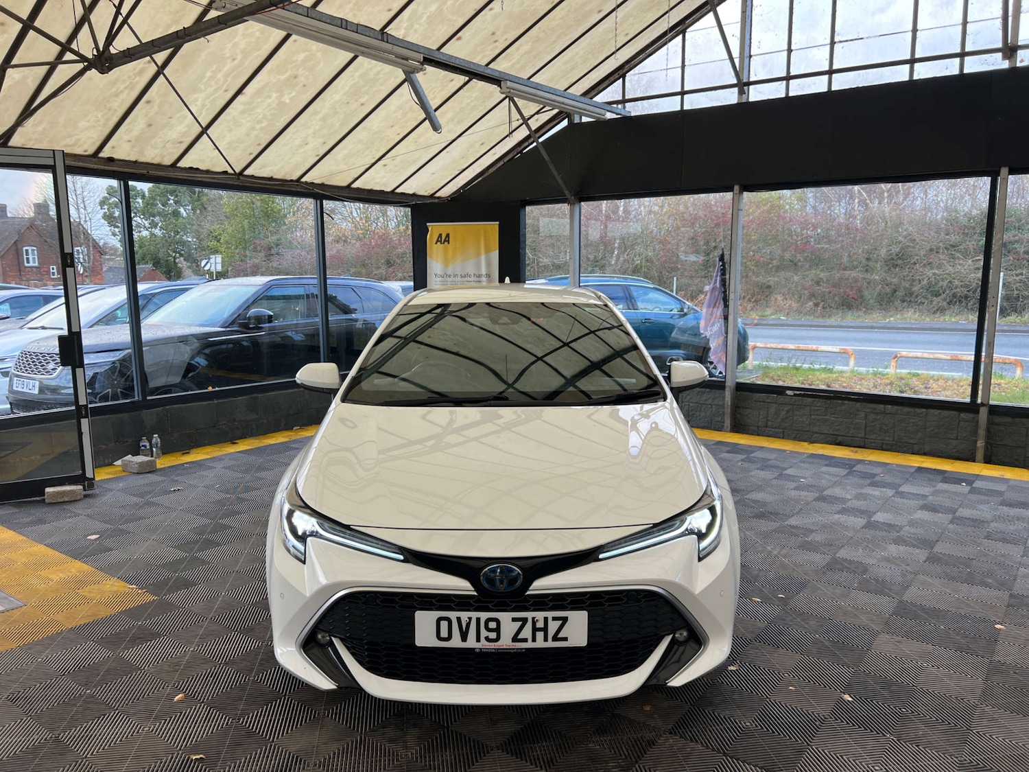 Used Toyota Corolla 2019 for sale - 76848485: Photo 2