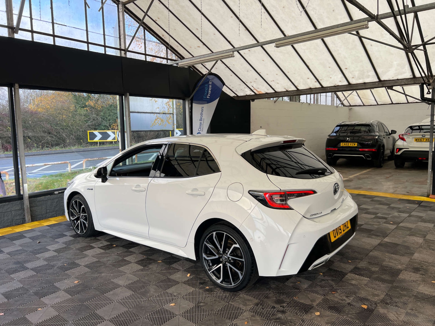 Used Toyota Corolla 2019 for sale - 76848485: Photo 5