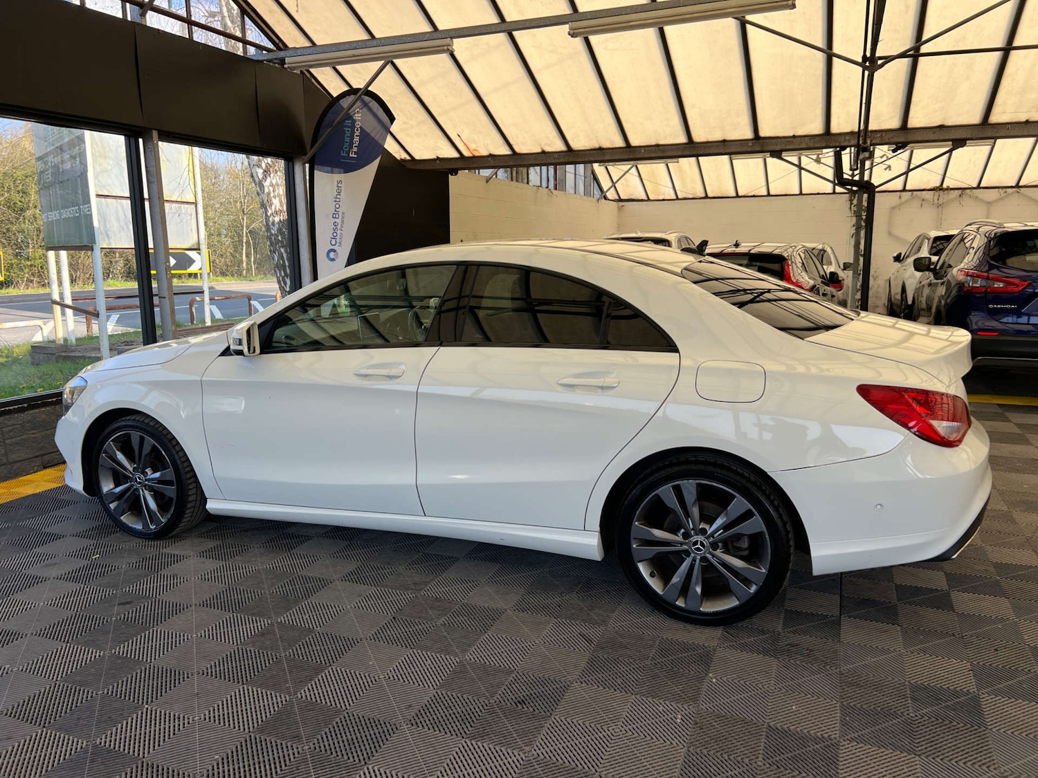 Used Mercedes-Benz CLA 2017 for sale - 77979868: Photo 4