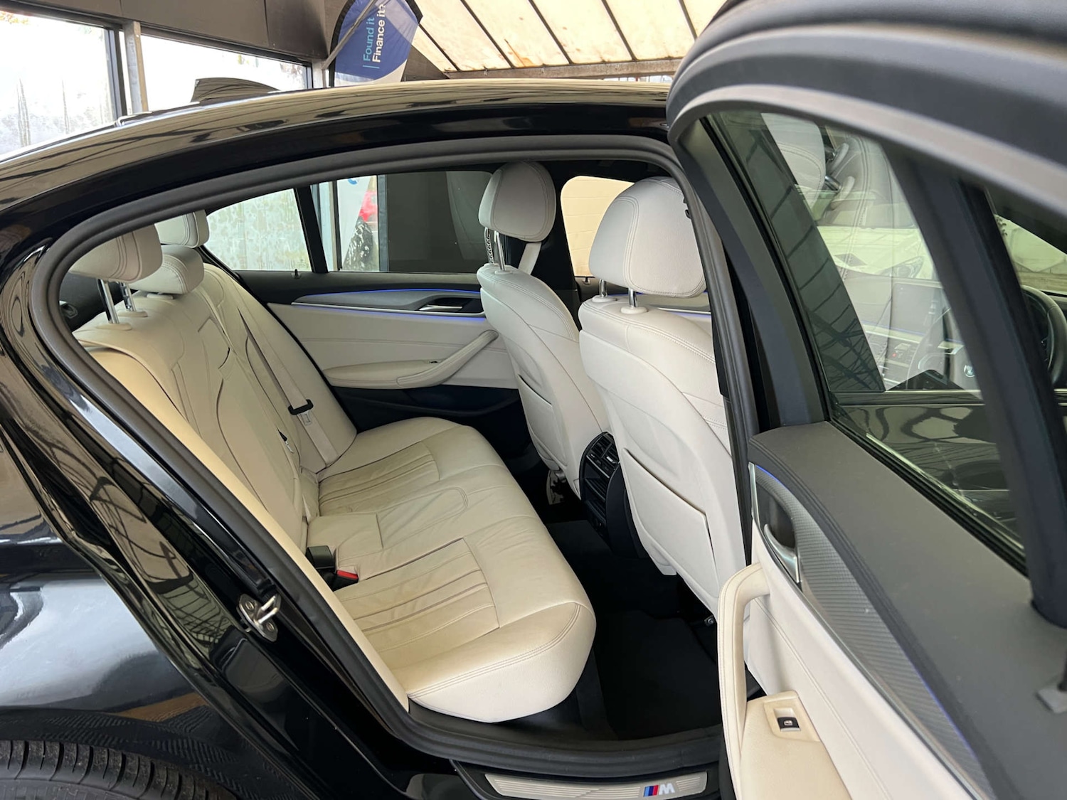 Used BMW 5 Series 2018 for sale - 76940212: Photo 28