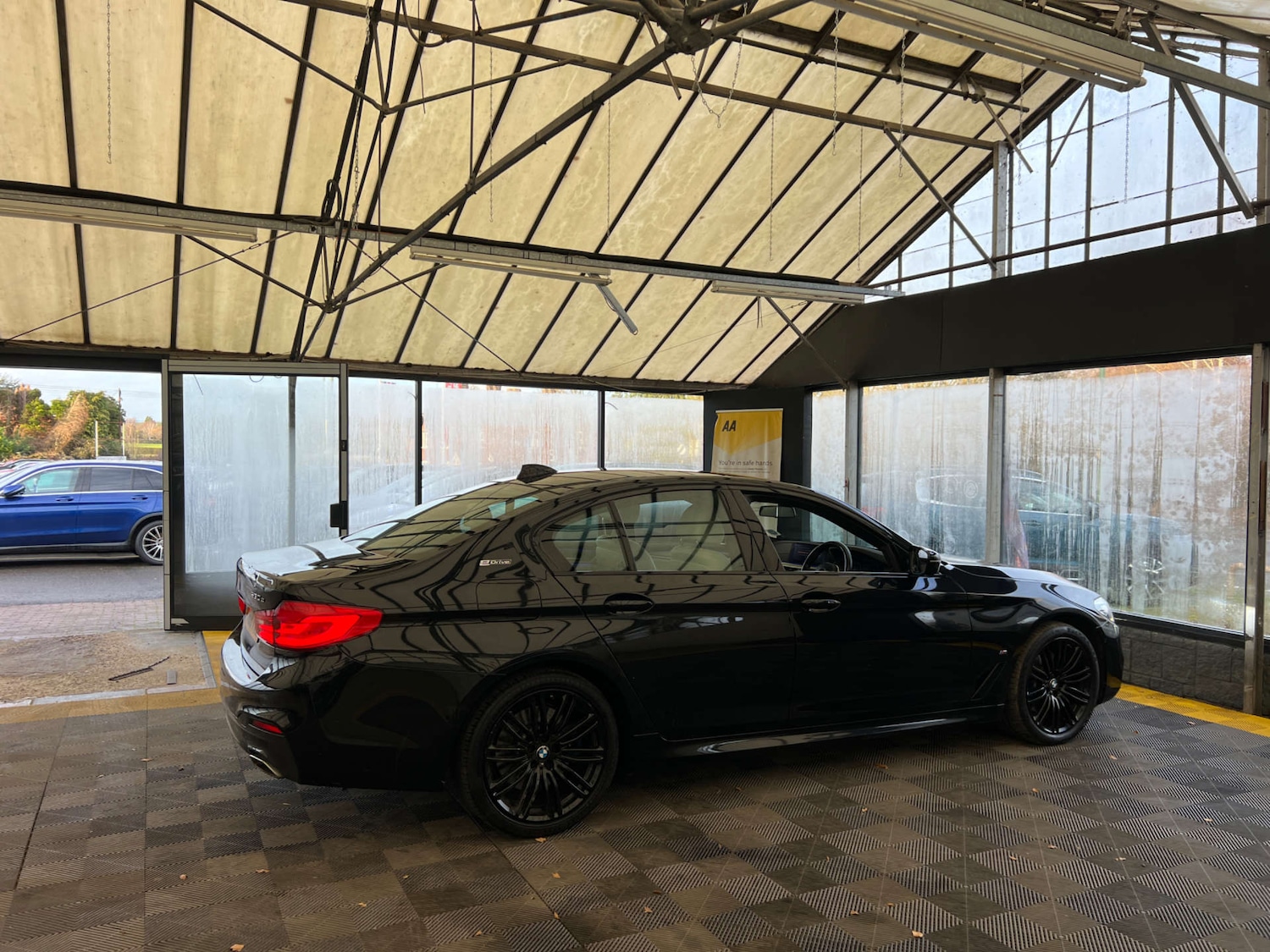 Used BMW 5 Series 2018 for sale - 76940212: Photo 8