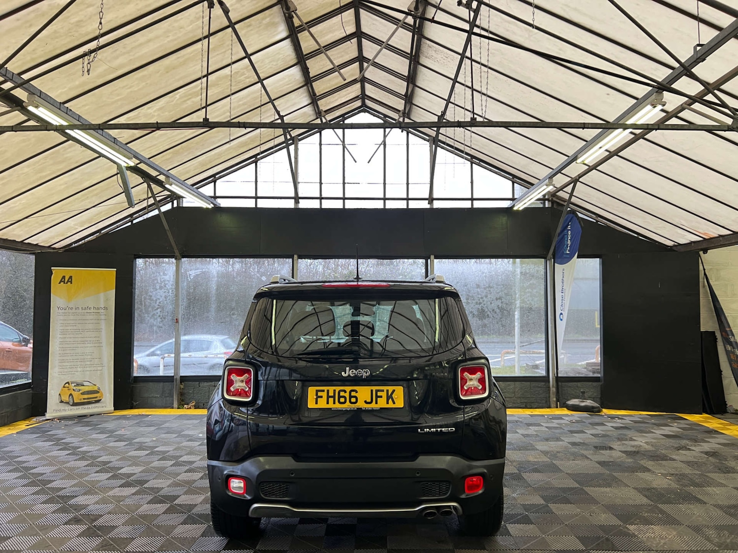 Used Jeep Renegade 2016 for sale - 77547631: Photo 6