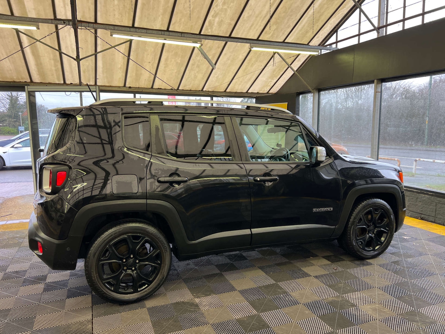 Used Jeep Renegade 2016 for sale - 77547631: Photo 7