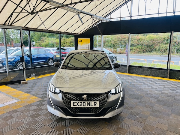 Used Peugeot 208 2020 for sale - 76287448: Photo 2