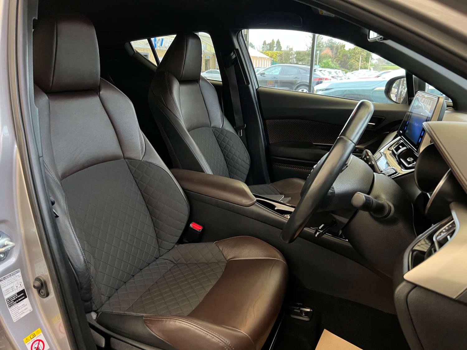 Used Toyota C-HR 2017 for sale - 78106795: Photo 11