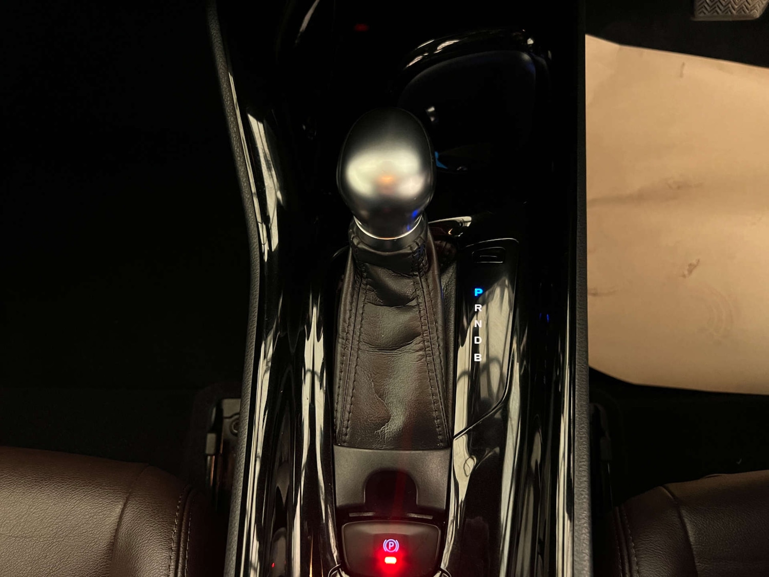 Used Toyota C-HR 2017 for sale - 78106795: Photo 24