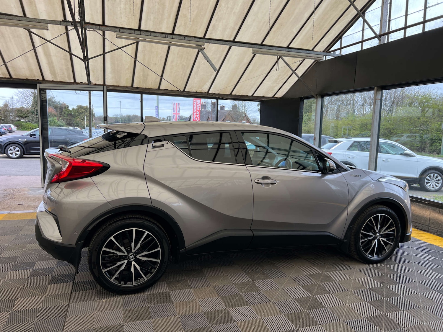 Used Toyota C-HR 2017 for sale - 78106795: Photo 9