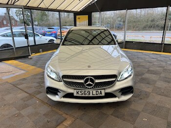 Used Mercedes-Benz C Class 2019 for sale - 77595695: Photo