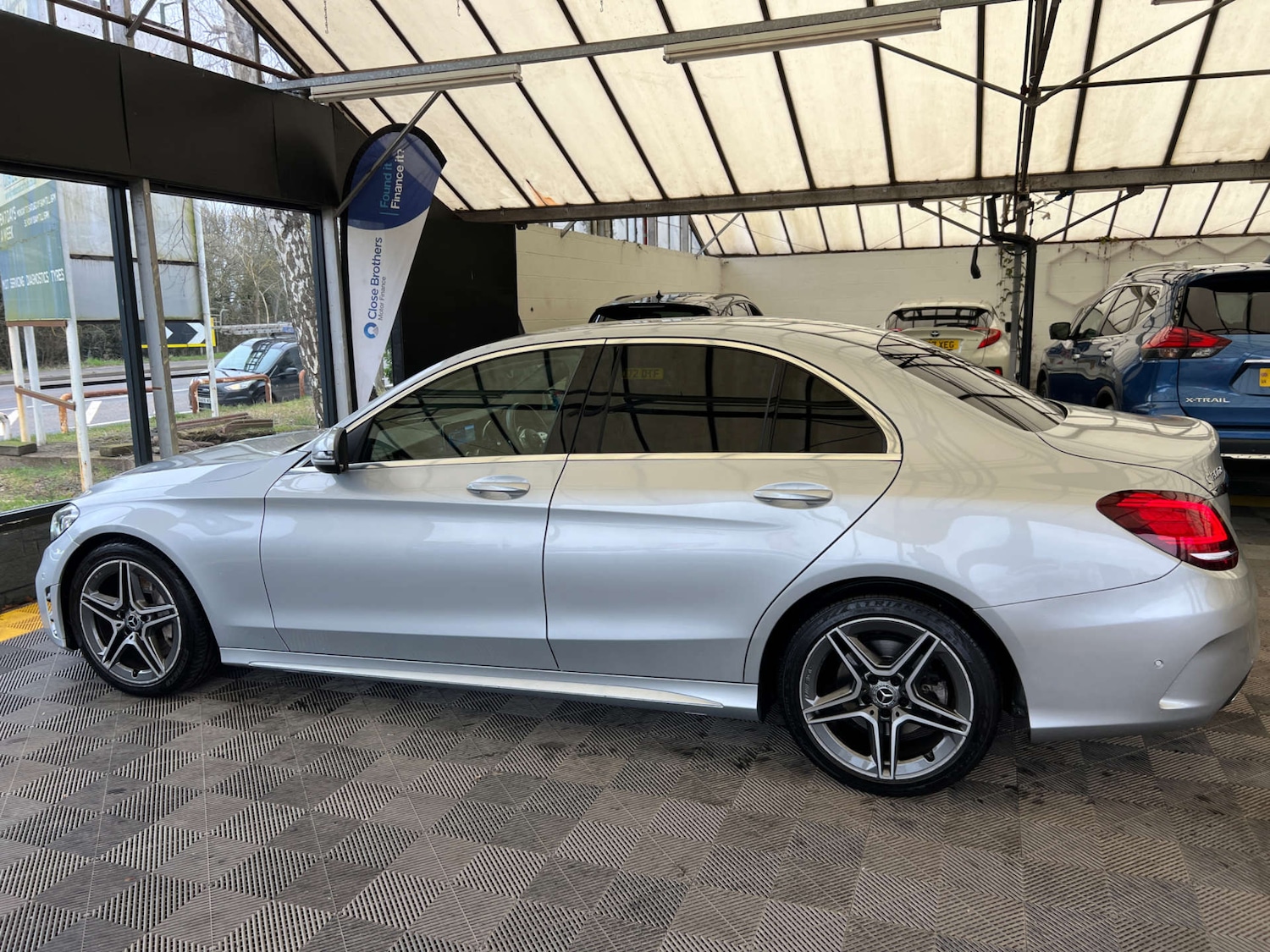 Used Mercedes-Benz C Class 2019 for sale - 77595695: Photo 7