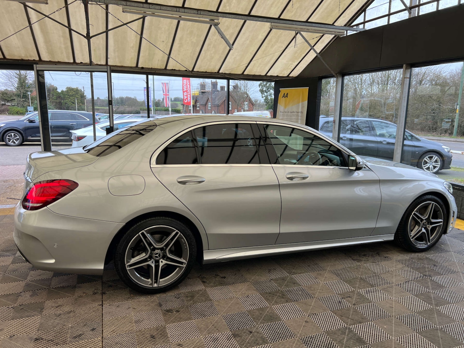Used Mercedes-Benz C Class 2019 for sale - 77595695: Photo 9