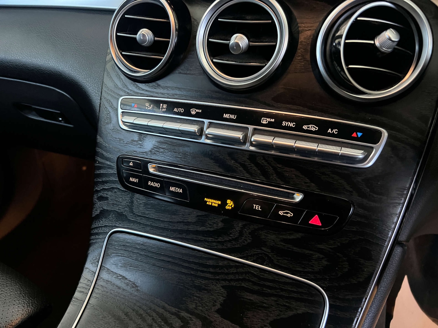 Used Mercedes-Benz GLC 2018 for sale - 76682745: Photo 19