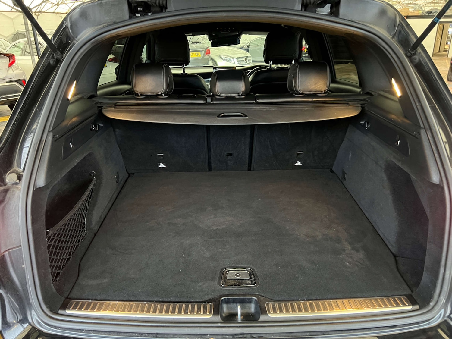 Used Mercedes-Benz GLC 2018 for sale - 76682745: Photo 30