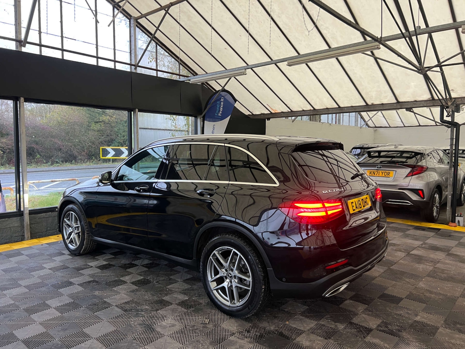 Used Mercedes-Benz GLC 2018 for sale - 76682745: Photo 5