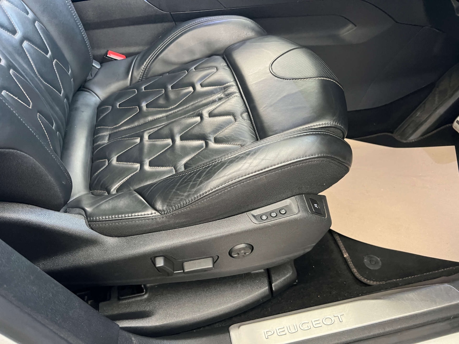 Used Peugeot 3008 2020 for sale - 76601806: Photo 13