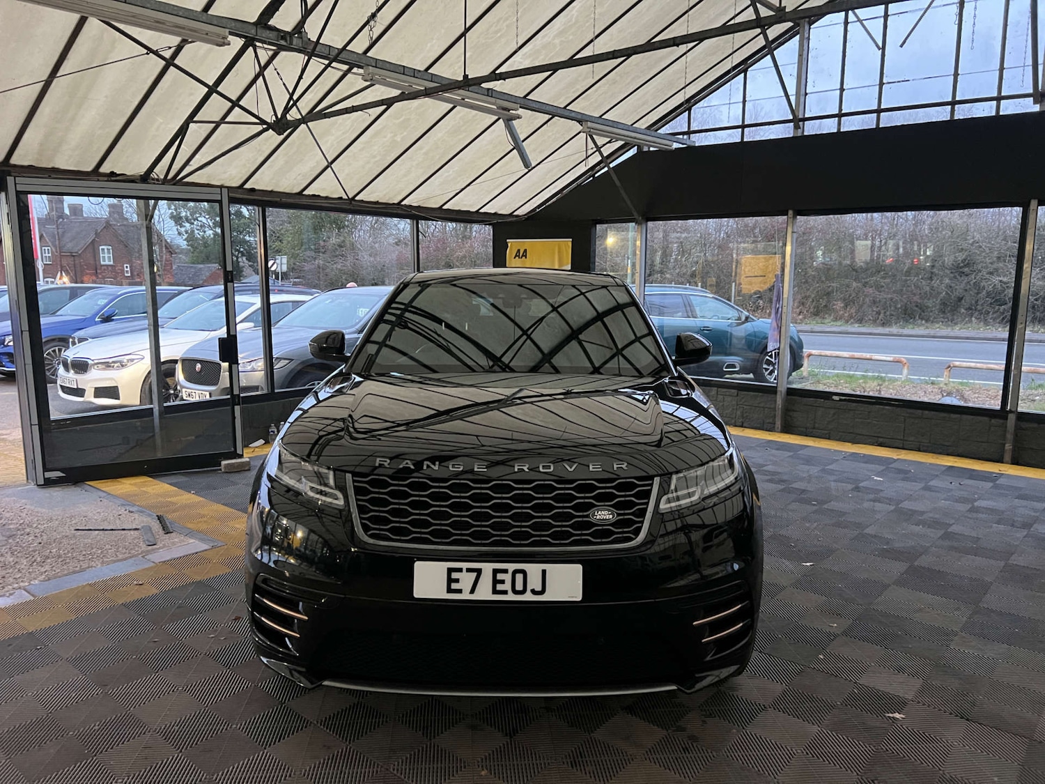 Used Land Rover Range Rover Velar 2019 for sale - 77073365: Photo 3