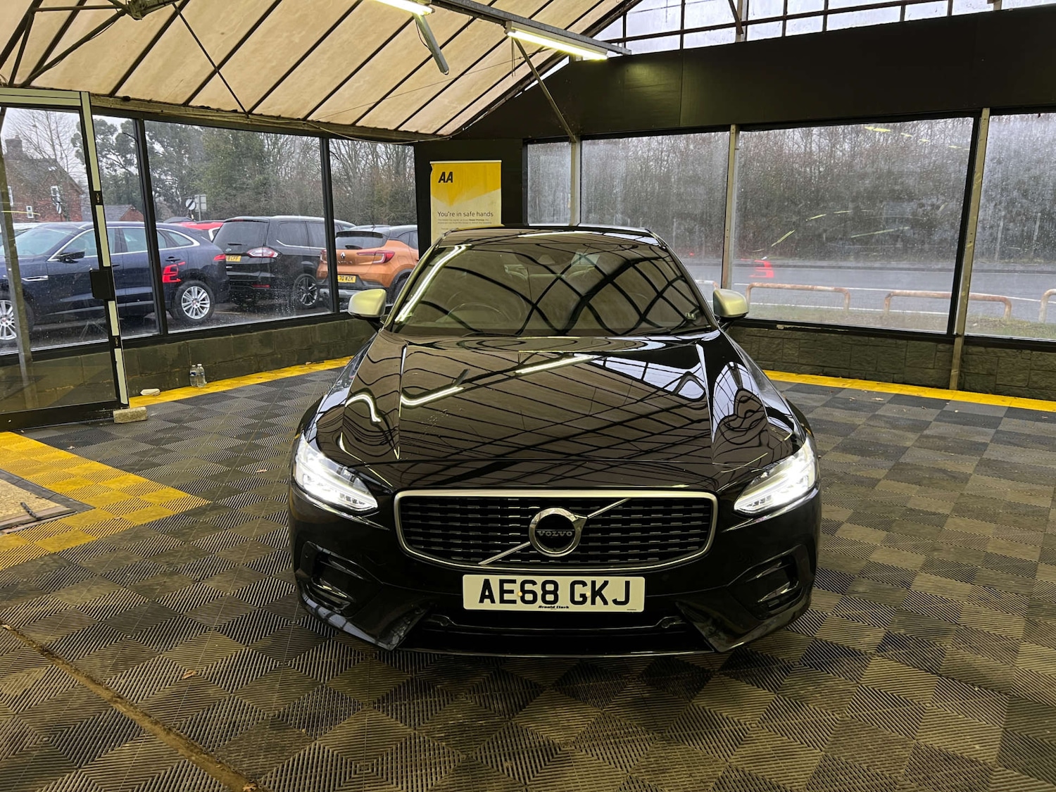 Used Volvo S90 2018 for sale - 77452453: Photo 4