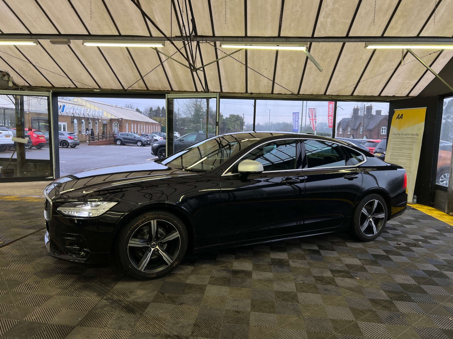 Used Volvo S90 2018 for sale - 77452453: Photo 5