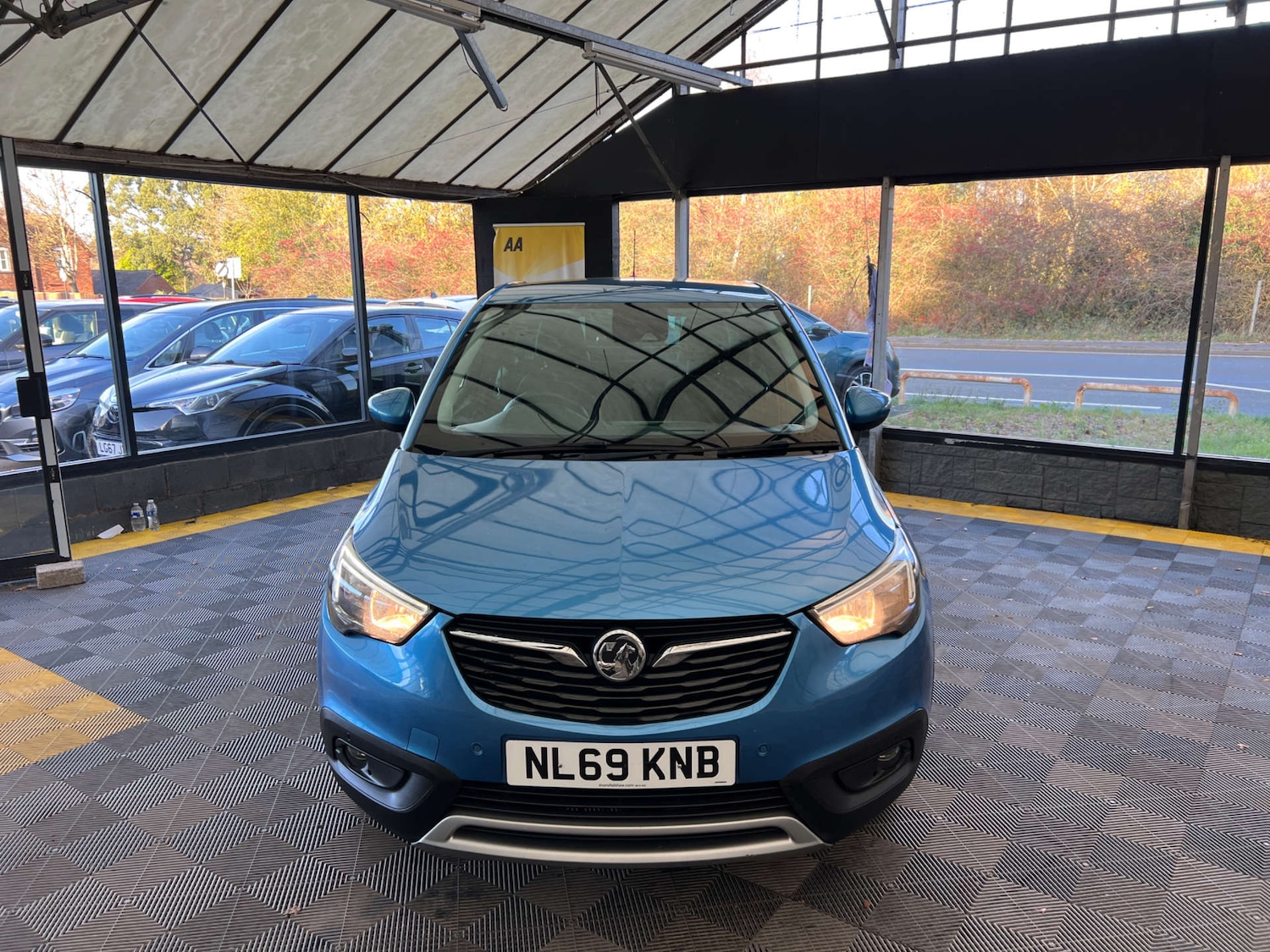 Used Vauxhall Crossland X 2019 for sale - 76604240: Photo 2