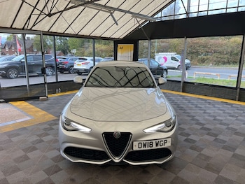 Used Alfa Romeo Giulia 2018 for sale - 76231921: Photo