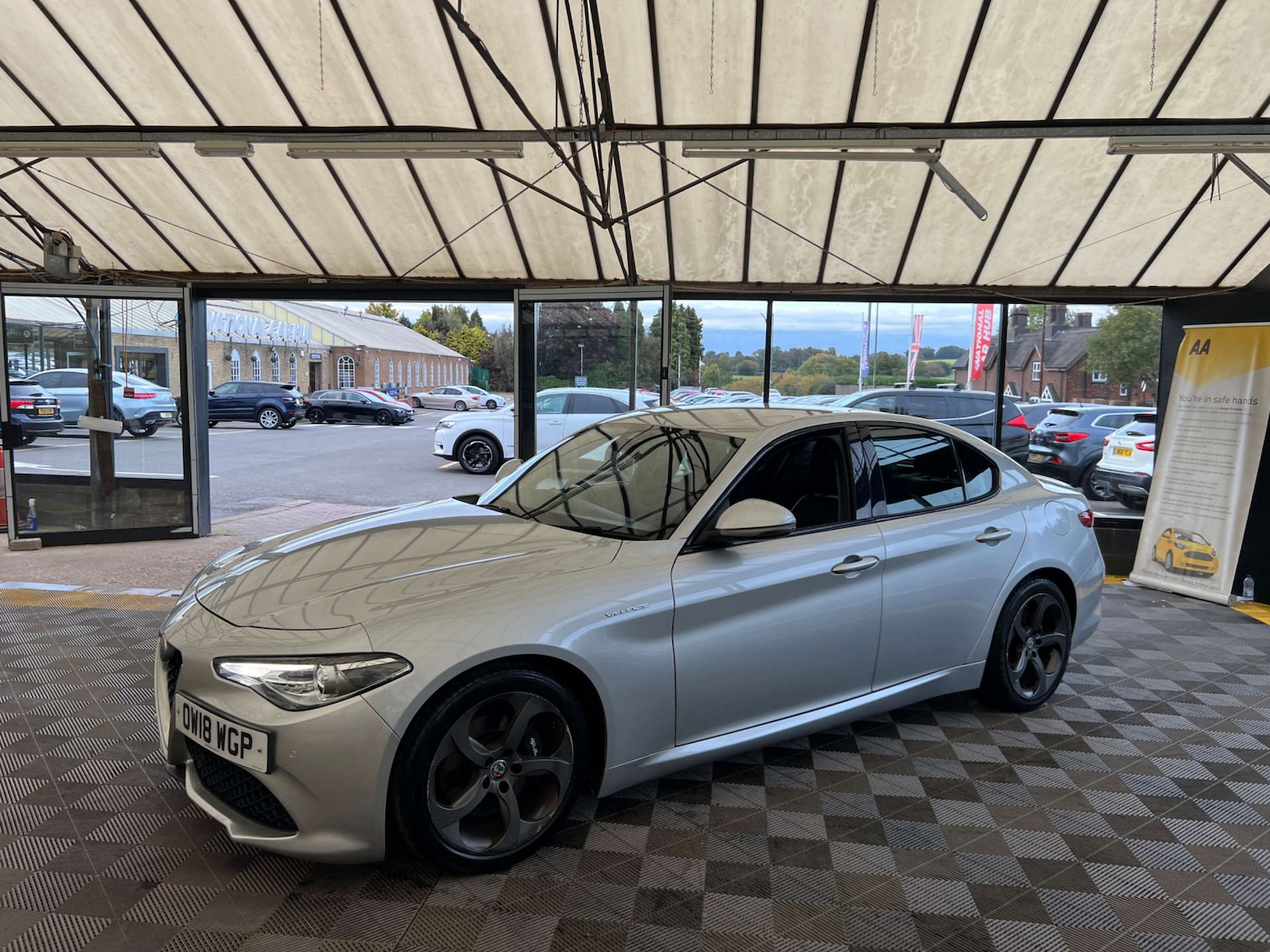 Used Alfa Romeo Giulia 2018 for sale - 76231921: Photo 4