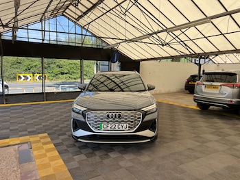 Used Audi Q4 e-tron 2022 for sale - 79315186: Photo