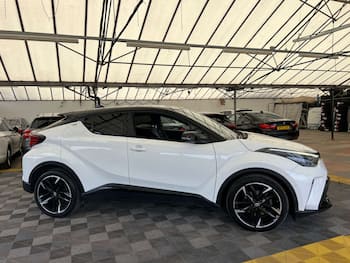 Used Toyota C-HR 2023 for sale - 79844813: Photo