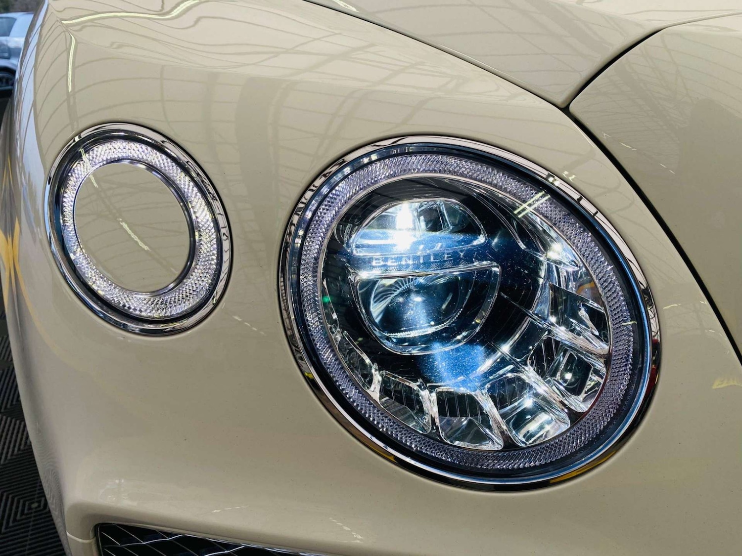 Used Bentley Bentayga 2019 for sale - 76601528: Photo 12