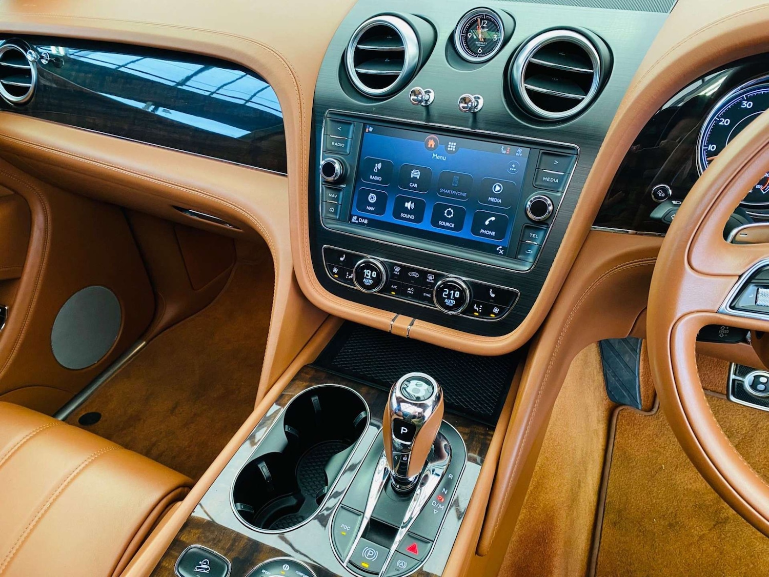 Used Bentley Bentayga 2019 for sale - 76601528: Photo 27