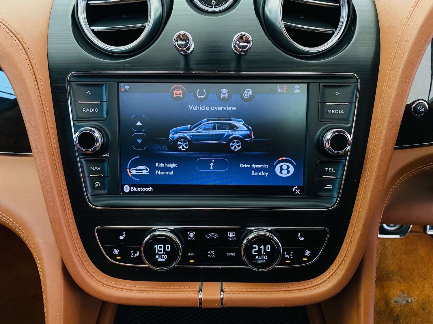 Used Bentley Bentayga 2019 for sale - 76601528: Photo 33